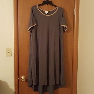 3XL Solid Grey Carly w/tan trim on sleeves